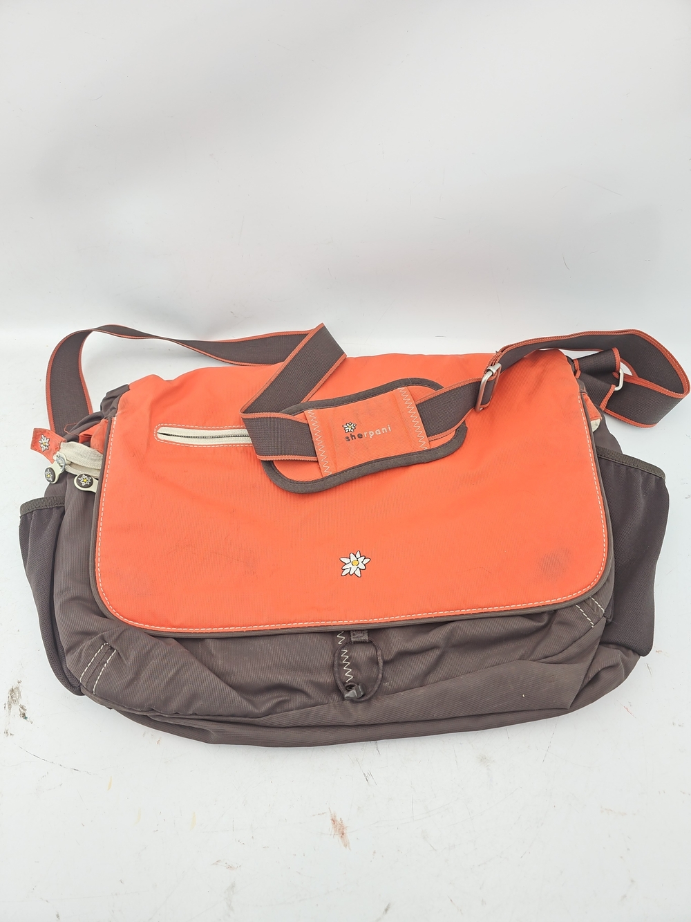 Sherpani Orange and Brown Everyday Messenger Bag